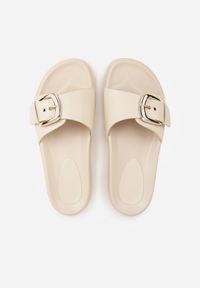 Renee - Beżowe Klapki na Platformie z Klamrą Molthoe. Okazja: na co dzień. Kolor: beżowy. Wzór: aplikacja. Obcas: na platformie. Styl: casual, elegancki #5