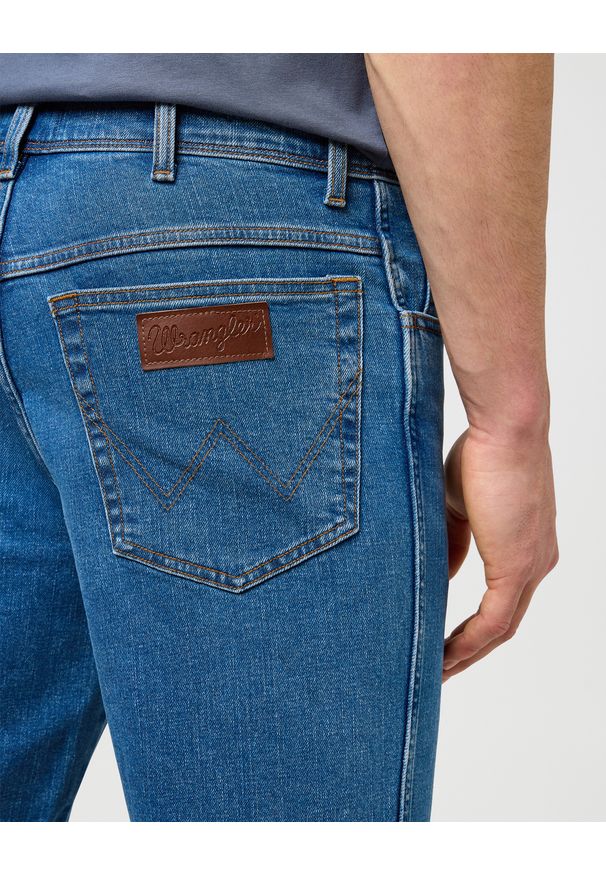 Wrangler - MESKIE SPODNIE JEANSOWE WRANGLER TEXAS GRANITE BOULDER 112373154
