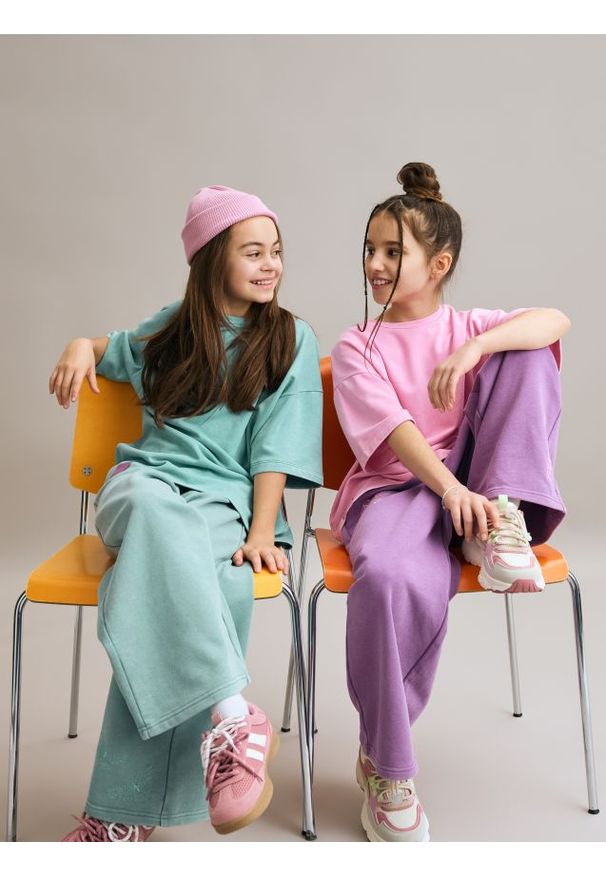 Reserved - Szerokie spodnie dresowe - miętowy. Kolor: miętowy. Materiał: dresówka