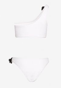 Born2be - Białe Bikini z Asymetrycznym Topem i Figami z Kwiatową Aplikacją Rivannie. Kolor: biały. Wzór: aplikacja, kwiaty