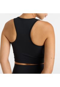 Koszulka damska New Balance WT51156BK – czarna. Kolor: czarny. Materiał: tkanina, poliester. Wzór: aplikacja. Sport: fitness #2