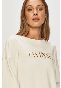 TwinSet - Twinset - Bluza. Typ kołnierza: bez kaptura. Kolor: kremowy. Materiał: bawełna, dzianina. Wzór: nadruk. Styl: klasyczny #7