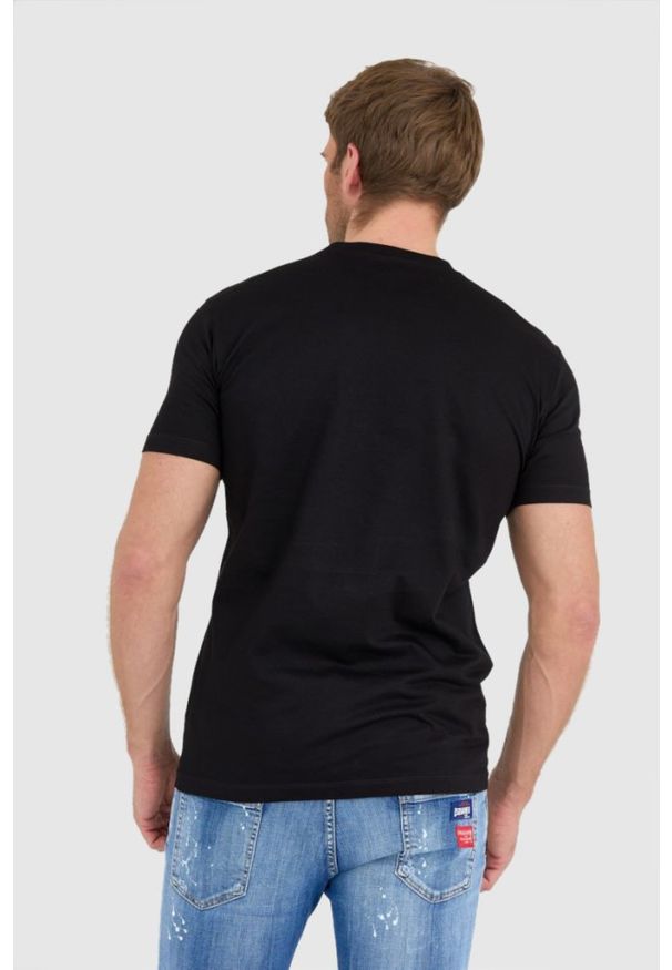DSQUARED2 Czarny t-shit męski z kieszonką mini gummy. Kolor: czarny