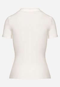 Born2be - Biały Bawełniany T-shirt Prążkowany Typu Polo z Guzikami Avelavia. Okazja: na co dzień. Typ kołnierza: polo. Kolor: biały. Materiał: bawełna, prążkowany. Styl: klasyczny, casual
