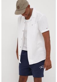Tommy Jeans koszula z domieszką lnu męska kolor biały regular. Kolor: biały. Materiał: len. Długość rękawa: krótki rękaw. Długość: krótkie