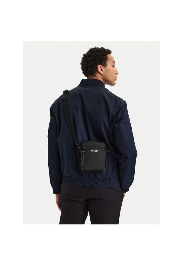 Hugo - Saszetka HUGO. Kolor: czarny