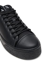 Armani Exchange Sneakersy XUX243 XV913 00002 Czarny. Kolor: czarny. Materiał: skóra