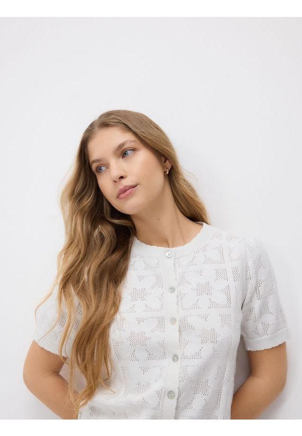 Reserved - Ażurowy kardigan - złamana biel. Materiał: dzianina, bawełna. Wzór: ażurowy