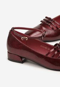 Renee - Bordowe Czółenka Lakierowane Vices Mary Jane z Wkładką ze Skóry Naturalnej Rilunea. Okazja: na co dzień. Zapięcie: sprzączka. Kolor: czerwony. Materiał: skóra, lakier. Styl: klasyczny, casual