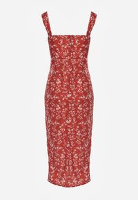 Renee - Bordowa Sukienka Midi w Kwiaty ze Ściągaczem Glledia. Kolor: czerwony. Długość rękawa: na ramiączkach. Wzór: kwiaty. Sezon: lato. Długość: midi #2