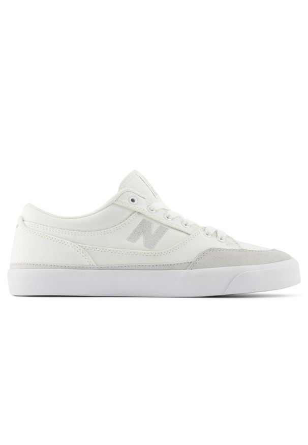 Buty męskie New Balance Numeric NM417LWG – białe. Kolor: biały. Materiał: materiał, syntetyk, dresówka, guma. Szerokość cholewki: normalna. Wzór: nadruk