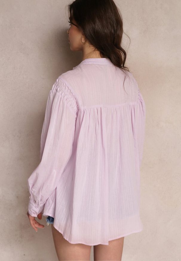 Renee - Fioletowa Koszula z Bawełny z Ozdobnymi Wstawkami Lakinia. Okazja: na co dzień. Kolor: fioletowy. Materiał: bawełna. Długość rękawa: długi rękaw. Długość: długie. Styl: casual