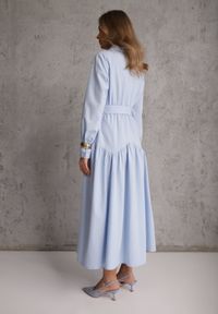 Renee - Niebieska Sukienka w Koszulowym Stylu z Wiskozą Bawełną i Paskiem Nerigunn. Kolor: niebieski. Materiał: wiskoza, bawełna. Sezon: lato. Typ sukienki: koszulowe. Styl: elegancki #5