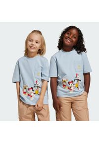 Adidas - Koszulka adidas x Disney Mickey Mouse Kids. Kolor: wielokolorowy, niebieski, żółty. Wzór: motyw z bajki