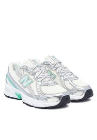 New Balance Sneakersy G7402H8 Srebrny. Kolor: srebrny. Materiał: mesh #7