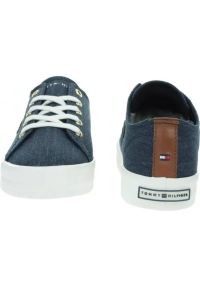 TOMMY HILFIGER - Trampki Tommy Hilfiger Basic Sneaker W FW0FW05123 niebieskie. Kolor: niebieski
