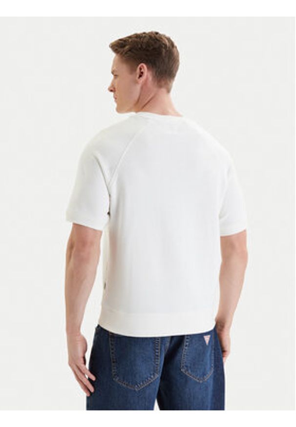 Guess Jeans T-Shirt M6GQB2 KCPR1 Biały Oversize. Kolor: biały. Materiał: bawełna