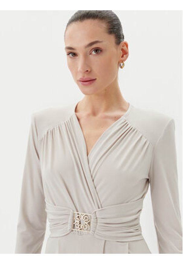 Rinascimento Kombinezon CFC0123772003 Beżowy Regular Fit. Kolor: beżowy. Materiał: syntetyk