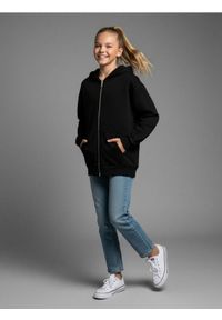 Sinsay - Bluza z kapturem basic - czarny. Typ kołnierza: kaptur. Kolor: czarny #1