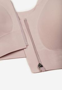 Born2be - Jasnofioletowy Sportowy Biustonosz z Suwakiem z Przodu Eziline. Kolekcja: plus size. Kolor: fioletowy. Rodzaj stanika: wyciągane miseczki #2