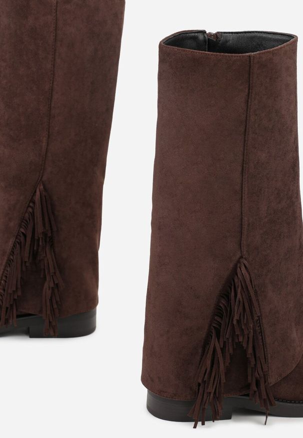 Renee - Brązowe Kozaki Ozdobione Frędzlami i Wywiniętą Cholewką Reilevia. Okazja: na co dzień, na imprezę. Kolor: brązowy. Materiał: jeans. Szerokość cholewki: normalna. Wzór: aplikacja. Styl: casual, elegancki, street