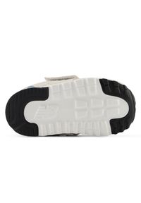 Buty niemowlęce New Balance I5748ZL – beżowe. Okazja: na co dzień. Zapięcie: rzepy. Kolor: beżowy. Materiał: guma, syntetyk, materiał. Szerokość cholewki: normalna. Model: New Balance 574. Sport: turystyka piesza #6