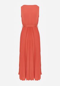 Renee - Czerwona Rozkloszowana Sukienka Maxi z Plisowanym Dołem i Gumką w Talii Sare. Okazja: na imprezę. Kolor: czerwony. Sezon: lato. Typ sukienki: rozkloszowane, plisowane. Długość: maxi #7