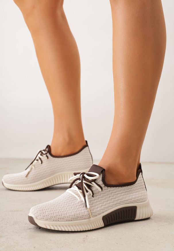 Born2be - Beżowo-Brązowe Sneakersy z Podwójnym Sznurowaniem Dorielle. Nosek buta: okrągły. Kolor: beżowy. Materiał: materiał. Obcas: na obcasie. Wysokość obcasa: niski