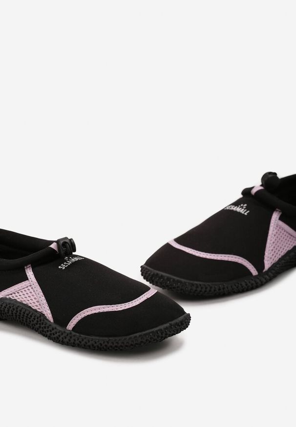 Born2be - Czarno-Różowe Elastyczne Buty Sportowe do Wody Ralvie. Okazja: na plażę, na spacer. Kolor: czarny. Materiał: bawełna, len. Sezon: lato. Sport: turystyka piesza
