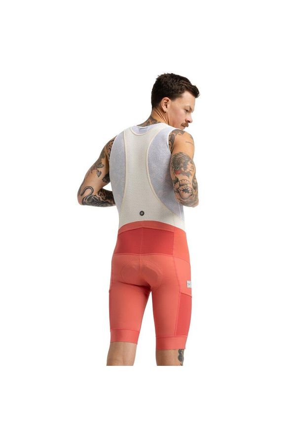 SIROKO - Męskie spodenki rowerowe gravel Kolarstwo Siroko Rugged Tile. Kolor: czerwony. Długość: długie. Sport: kolarstwo