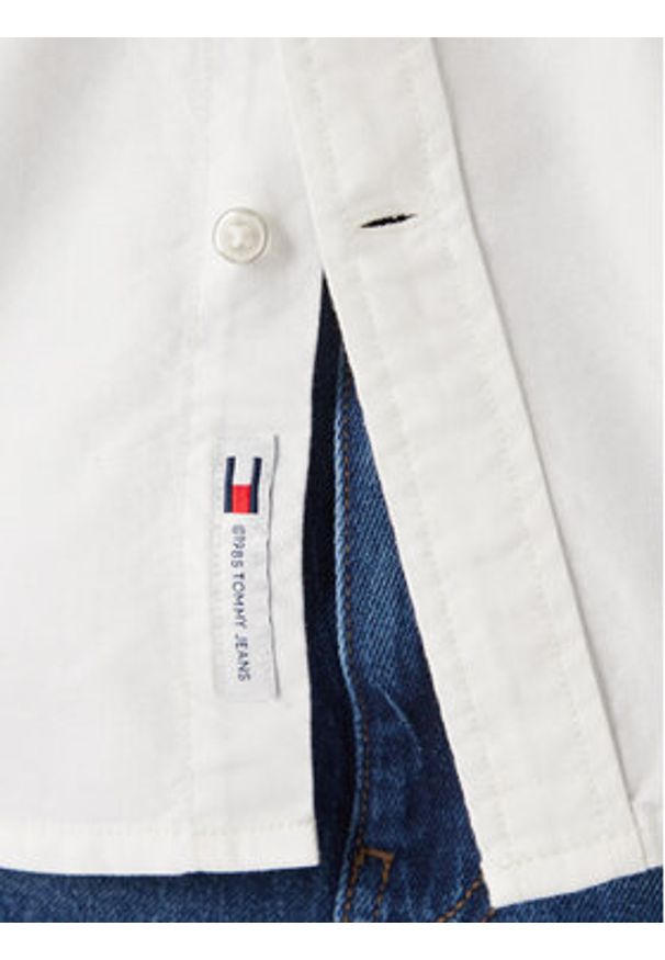 Tommy Jeans Koszula Oxford DM0DM22836 Écru Regular Fit. Kolor: kremowy. Materiał: bawełna