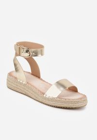 Renee - Złote Sandały VICES na Platformie z Plecionki z Szerokim Paskiem z Klamrą Jurelle. Okazja: na spacer. Zapięcie: klamry. Kolor: złoty. Materiał: jeans, len. Wzór: haft. Sezon: lato. Obcas: na platformie. Styl: boho #9