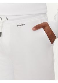 Calvin Klein Szorty sportowe Nano Logo K10K112689 Biały Regular Fit. Kolor: biały. Materiał: bawełna. Styl: sportowy #4
