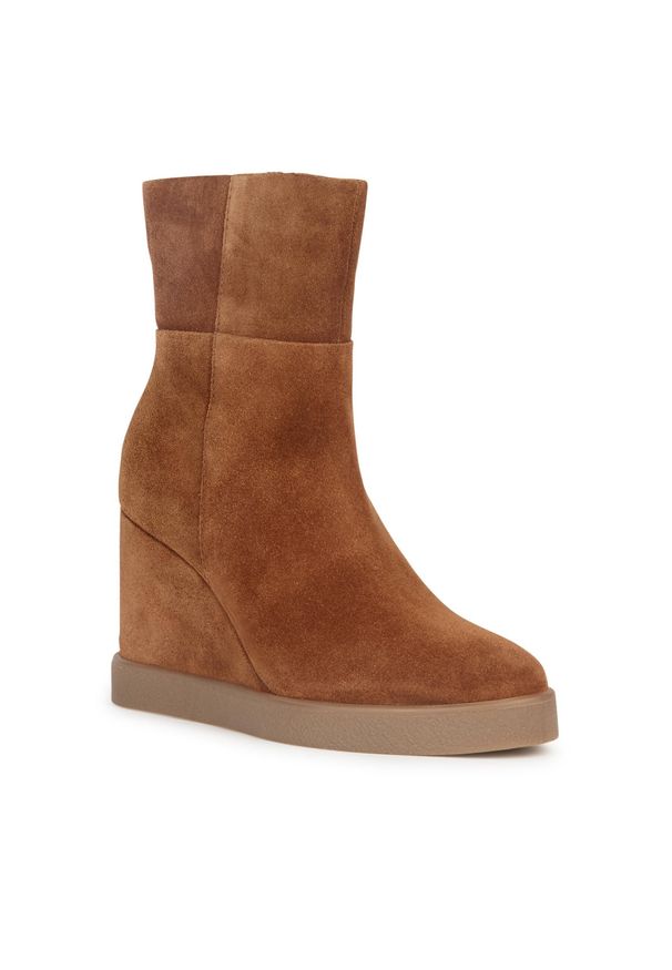 Botki Geox D Elidea Wedge D36VQB 00022 CD500 Dk Camel. Kolor: brązowy