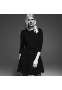 Reserved - Elegancka sukienka - Czarny. Kolor: czarny. Styl: elegancki #1