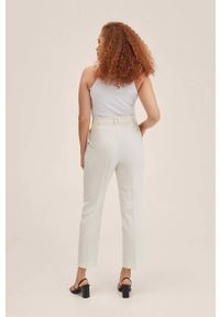 mango - Mango spodnie Boreal damskie kolor beżowy proste high waist. Okazja: na co dzień. Stan: podwyższony. Kolor: beżowy. Materiał: włókno. Styl: casual #5