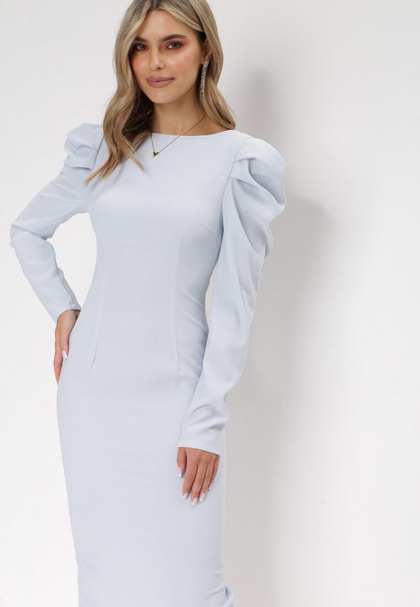 Born2be - Niebieska Sukienka Taliowana z Bufiastym Rękawem Omono. Kolor: niebieski. Długość: midi