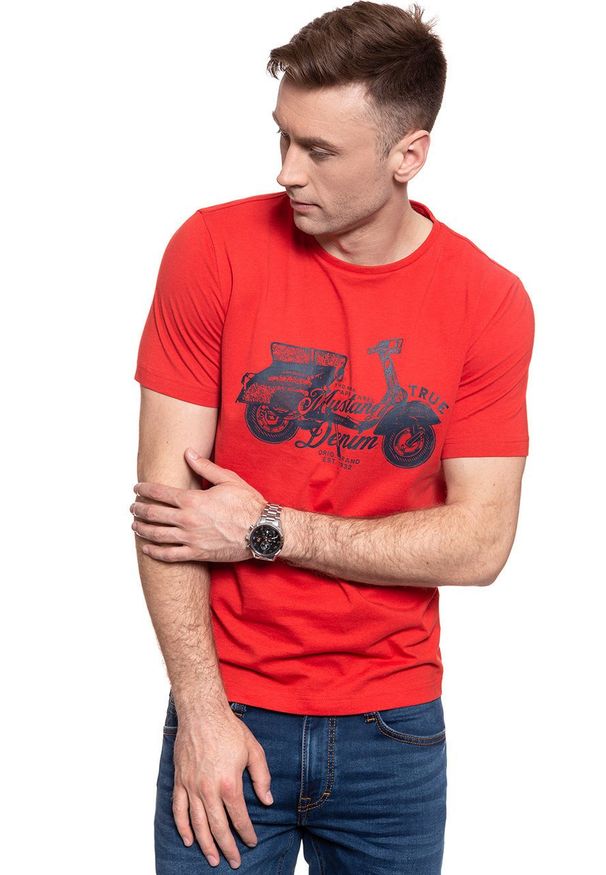 Mustang - MĘSKI T-SHIRT MUSTANG ALEX C PRINT 1008962 7179. Wzór: nadruk