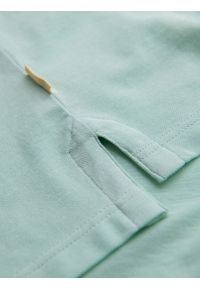 Ombre Clothing - Koszulka polo z bawełnianej dzianiny pique – miętowa V1 - Rozmiar: L. Okazja: na co dzień. Typ kołnierza: polo. Kolor: miętowy. Materiał: bawełna, dzianina. Długość rękawa: krótki rękaw. Długość: krótkie. Wzór: haft. Styl: casual, elegancki #9