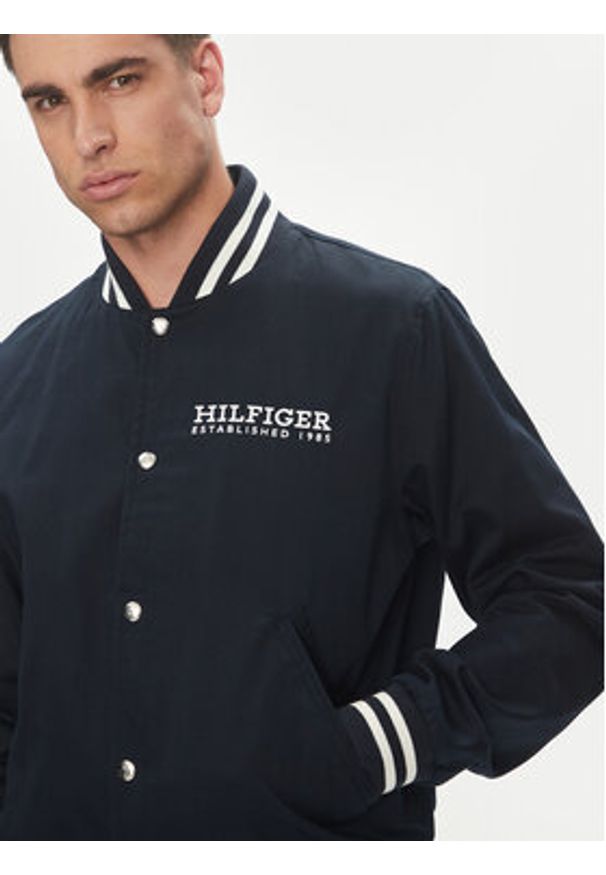 TOMMY HILFIGER - Tommy Hilfiger Kurtka bomber Americana Varsity MW0MW40647 Granatowy Regular Fit. Kolor: niebieski. Materiał: bawełna