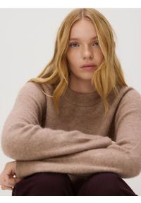 Reserved - Sweter z wełną - brązowy. Kolor: brązowy. Materiał: wełna