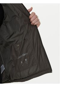 Calvin Klein Kurtka puchowa LV04LD529G Brązowy Regular Fit. Kolor: brązowy. Materiał: syntetyk #4