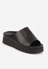 Renee - Czarne Klapki w Stylu Chunky na Platformie z Szerokim Paskiem Banoria. Okazja: na co dzień. Kolor: czarny. Materiał: jeans. Sezon: lato. Obcas: na platformie. Styl: street, casual #2