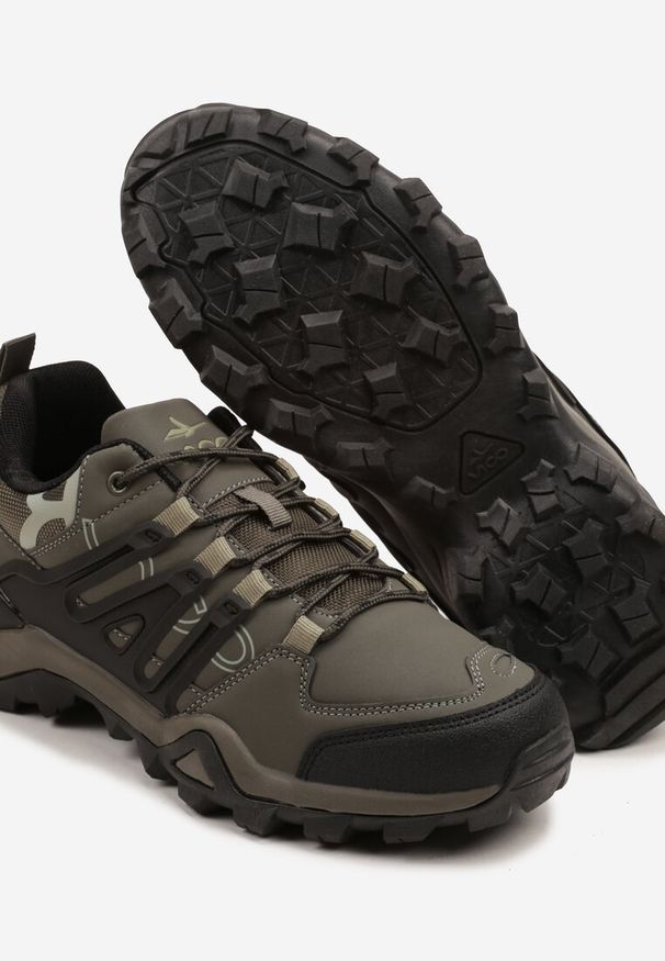 Born2be - Ciemnobeżowe Buty Sportowe w Trekkingowym Stylu z Ozdobnymi Przeszyciami Sarilsae. Okazja: na co dzień. Kolor: beżowy. Materiał: jeans. Szerokość cholewki: normalna. Obcas: na płaskiej podeszwie