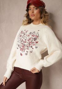 Renee - Jasnobeżowy Sweter z Bawełną i Wzorem w Motyle Galedi. Okazja: na co dzień. Kolor: beżowy. Materiał: bawełna. Styl: elegancki, casual #5