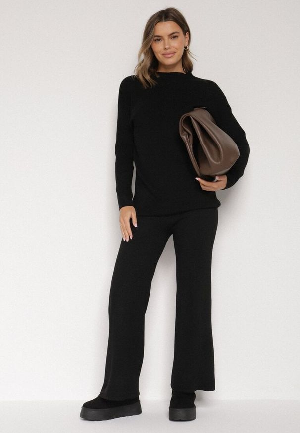 Born2be - Czarny Dzianinowy Komplet z Bawełną i Wełną Długi Sweter i Szerokie Spodnie Reinesa. Kolor: czarny. Materiał: dzianina, wełna, bawełna