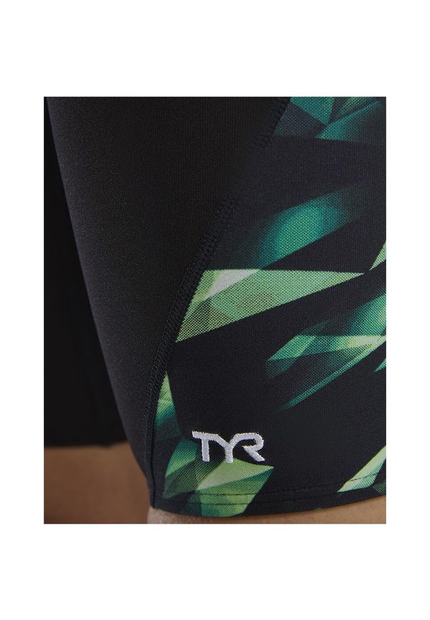 Spodenki treningowe do kolan TYR Triadic 310 - jammery. Kolor: zielony. Długość: do kolan