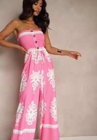 Renee - Fuksjowy Kombinezon Bandeau Ozdobiony Ornamentnym Motywem i Guzikami Liravessa. Okazja: na co dzień. Kolor: różowy. Wzór: aplikacja. Styl: elegancki, casual #5