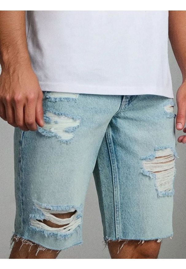 Sinsay - Szorty jeansowe z ozdobnymi rozcięciami - zielony. Kolor: zielony. Materiał: jeans