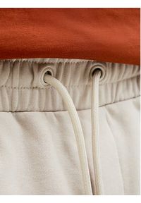 Jack & Jones Szorty sportowe Gordon 12249285 Beżowy Regular Fit. Kolor: beżowy. Materiał: syntetyk, bawełna. Styl: sportowy #2